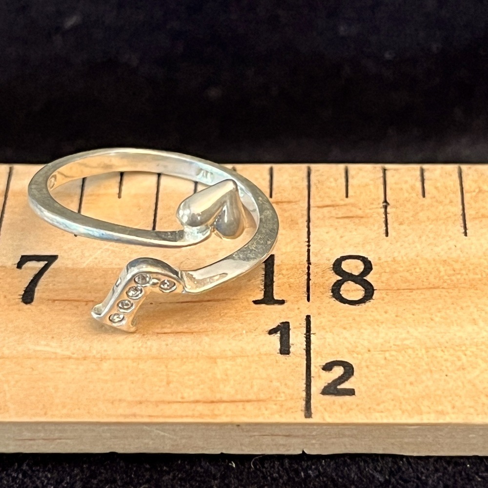 Avon Sterling 925 Silver Heart and Jeweled Arrow Ring Cupid Adjustable Wrap Gift